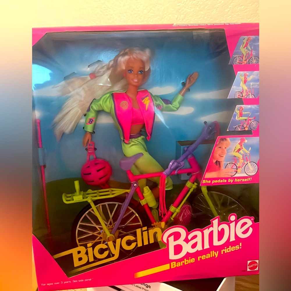 Bicyclin' Barbie Doll 1993 Mattel #11689 NIB